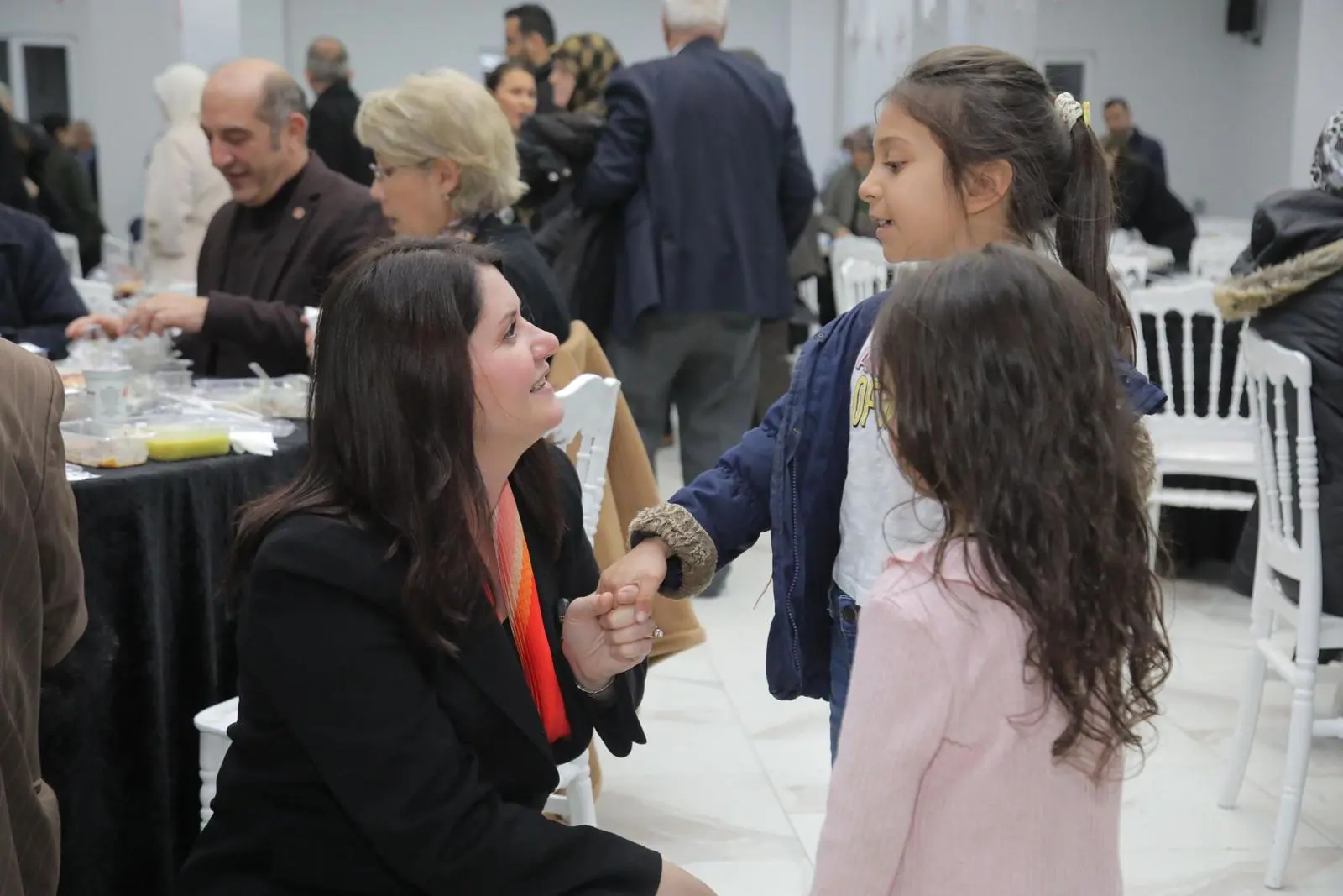 Edirne Belediyesi’nden Şehit, Gazi, Polis ve Emekli Astsubay Ailelerine İftar galeri görseli